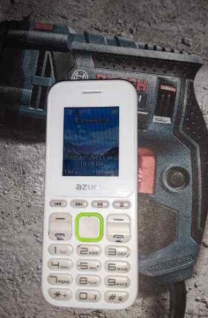 AZUMI MOBILE L4Z 32GB + CÁMARA + MP3 + FM RADIO