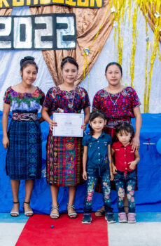 PAQUETE DE VIDEO PROFESIONAL DE GRADUACIONES NO.2