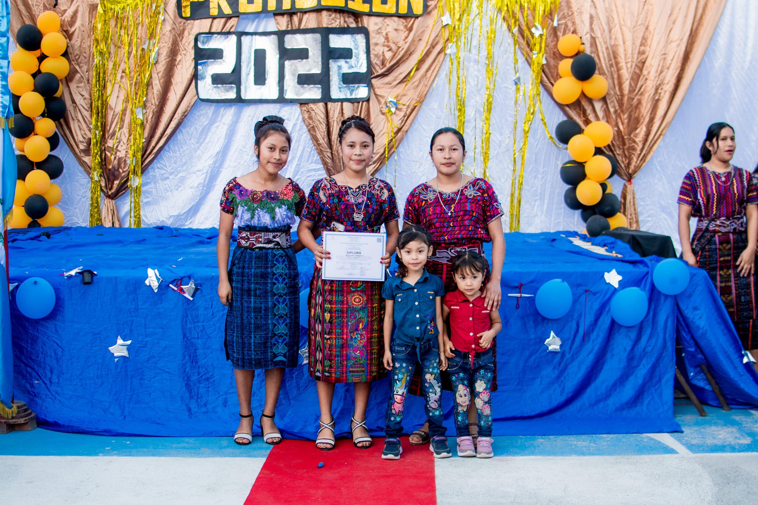 PAQUETE DE VIDEO PROFESIONAL DE GRADUACIONES NO.2